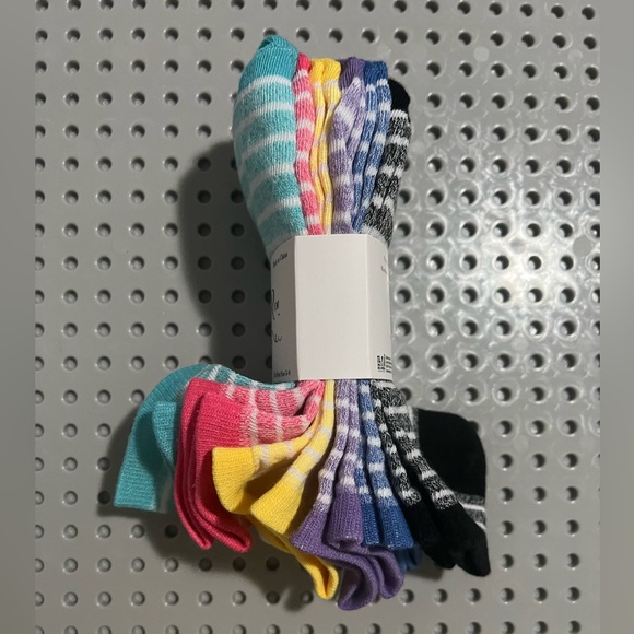 Brand New - 6pk of Socks - Picture 2 of 2